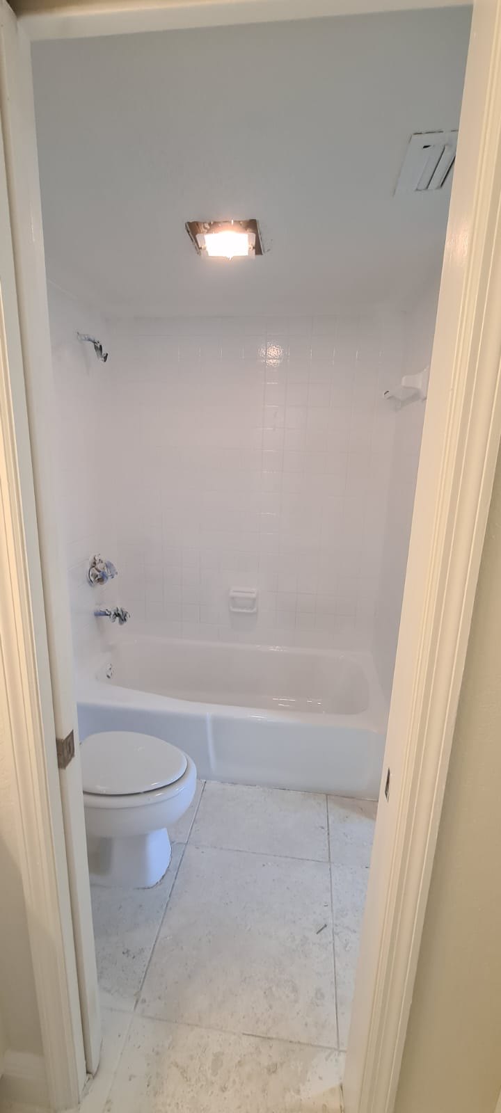 Bathtub and Shower Resurfacing, 800+ Units