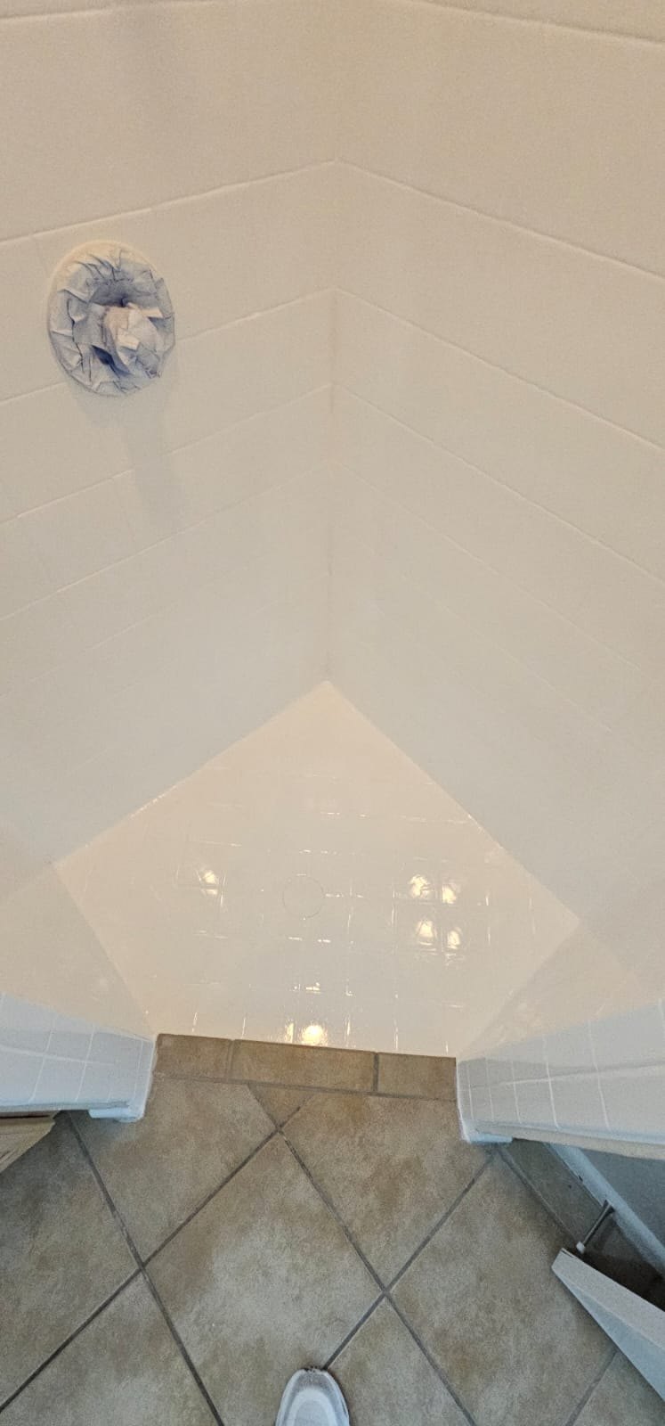 Bathtub and Shower Resurfacing, 800+ Units