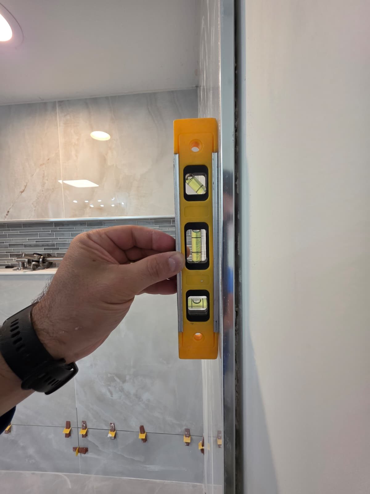 Piso de cerámica y reforma de baño en Clearwater